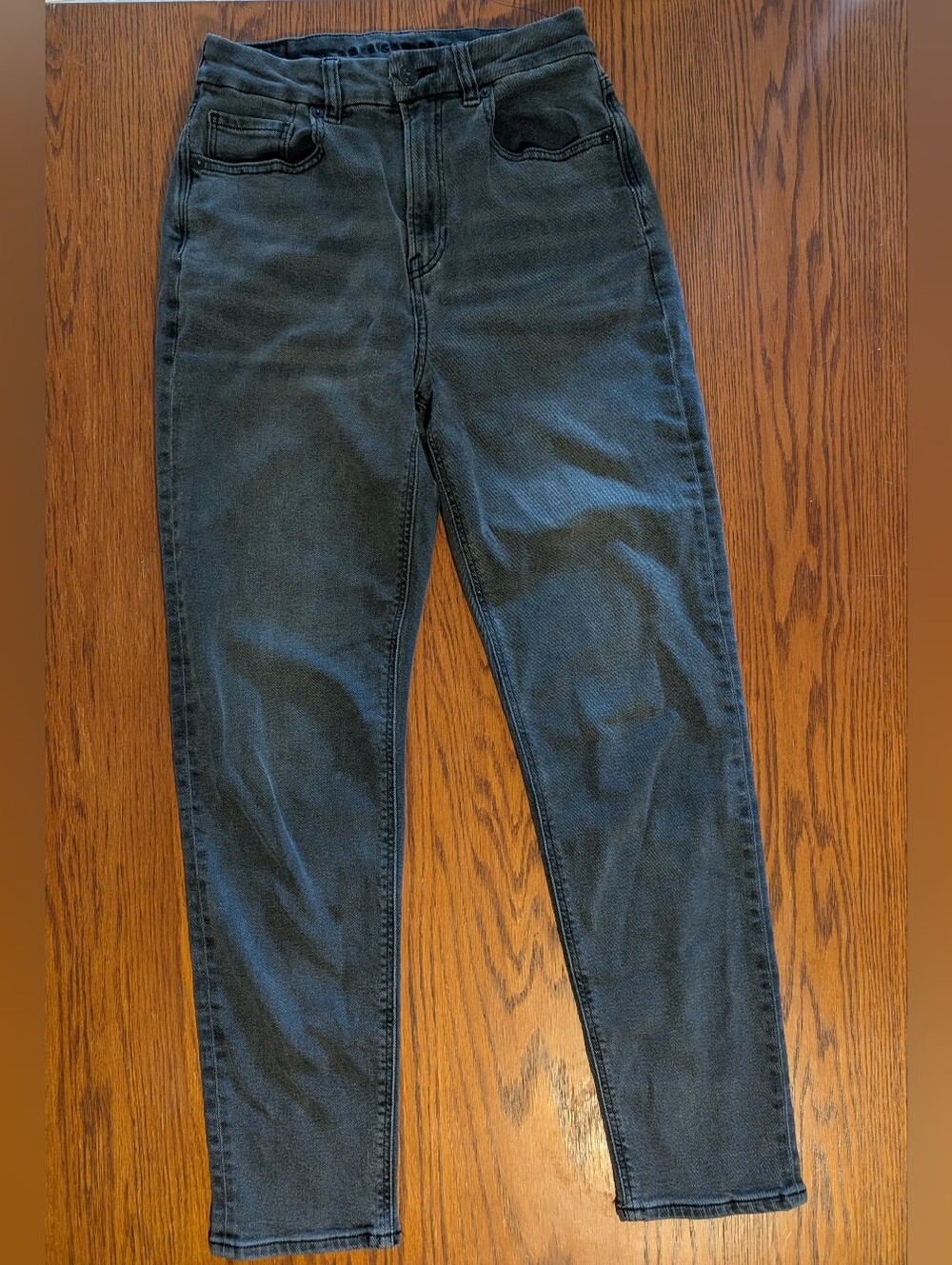 American Eagle Curvy Mom Jeans Size 2 Black Gray High Rise